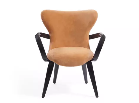 Стул Apriori s с подлокотниками из гнутого дерева