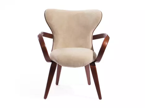 Стул Apriori s с подлокотниками из гнутого дерева