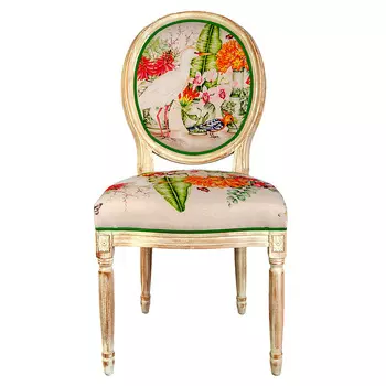 Стул белоснежнонежный с мягким сидением