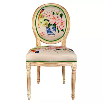 Стул камелия с изящной резьбой