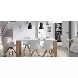 Стул Lars с ножками из натурального дерева