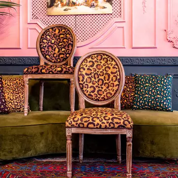 Стул леопард с каркасом из натурального бука