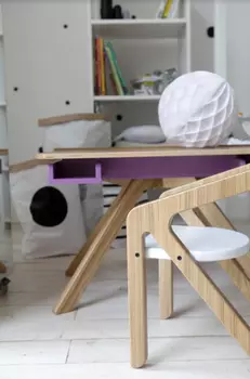 Стул Moonk "Malevich" белый 4-8 лет