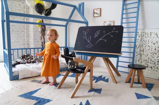 Стул Moonk "Malevich" m желтый 4-8 лет