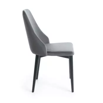 Стул Roxie на ножках черного цвета