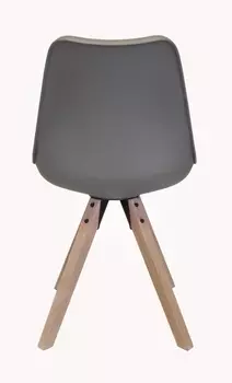 Стул Swan с ножками из массива дуба