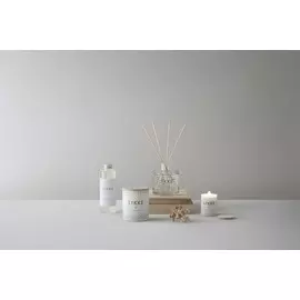 Свеча ароматическая Lykke белого цвета с крышкой