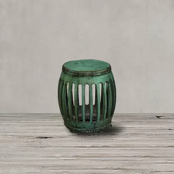 Табурет из массива вяза