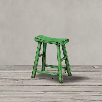 Табурет из массива вяза