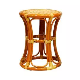 Табурет из натурального ротанга коньячного цвета