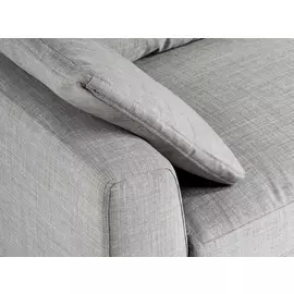 Угловой диван серого цвета