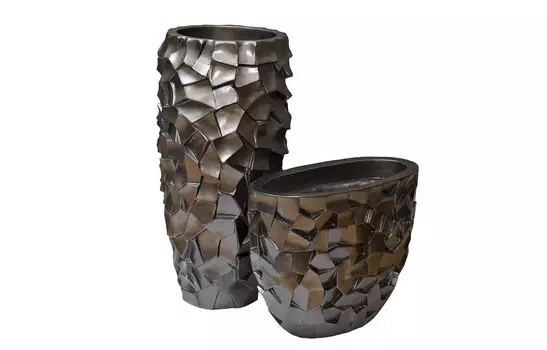 Ваза цвета металлик