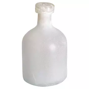 Ваза из стекла белая