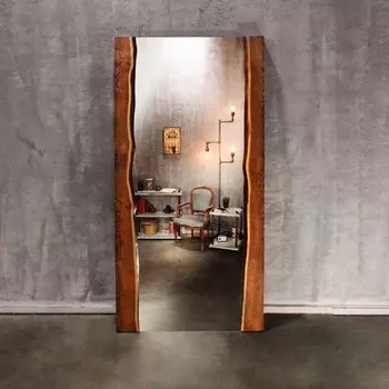 Зеркало в раме из дубового слэба