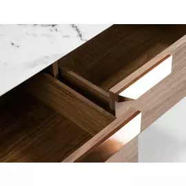 Журнальный столик с мраморной столешницей