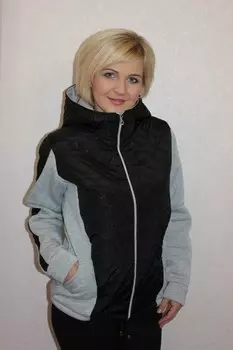 Толстовка трикотажная Алена (черно-серая)