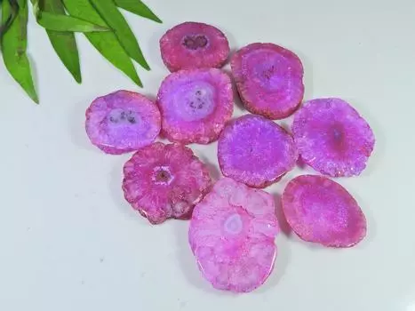 09 шт. розовых солнечных друз агатовых жеод кабошонов россыпью драгоценных камней 28-36 мм RQ-2681