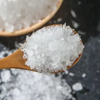 100 г глауберовой соли, Манг Сяо