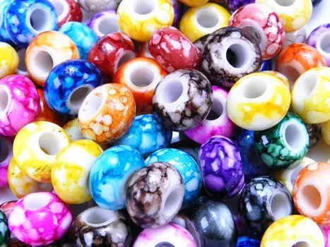 100 Pieces Ink Pattern Large Hole Acrylic Beads Marble 15mm Mixed Assortment Flat Round Beads for Crafts Jewelry Accessories Parts Huey Handicraft