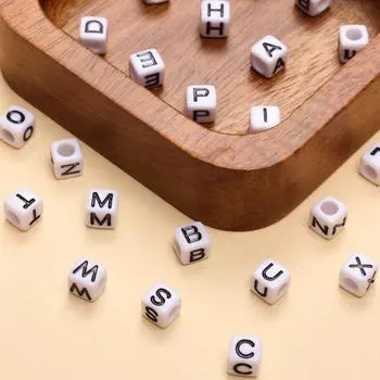 100 шт. бусины с буквами, акриловые бусины-кубы, цветные бусины с буквами и макропористые бусины используются для изготовления ювелирных изделий, ожерелья, браслетов своими руками (5.5mm) O