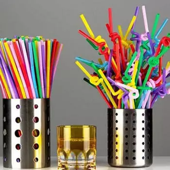 100 шт. гибкие пластиковые одноразовые соломинки для питья, разноцветные