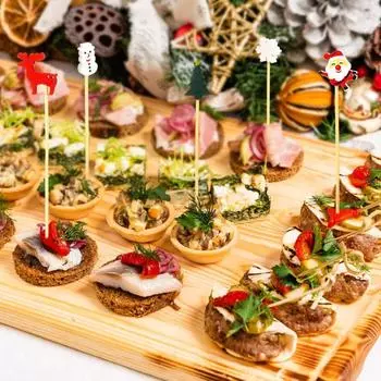 100 шт. одноразовых бамбуковых шпажек для рождественской вечеринки, вилка для кексов, зубочистка, Санта-Клаус, снеговик, принадлежности для декора рождественской вечеринки