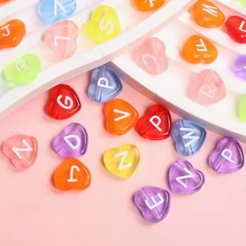 100 шт., прозрачные акриловые сердечки, модные свободные бусины для изготовления ювелирных изделий, буквы 12 мм, аксессуары для самостоятельного изготовления, брелок, ожерелье, браслет, серьги, кулон