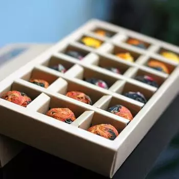 108г Юньнаньский чай Пуэр Сырая чайная роза Черный чай Жемчуг дракона Жасмин Жемчуг дракона