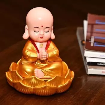 10 cm Solar-Powered Namaste Buddha Statue | Lucky Charm | Cute Solar Monk Decoration | Creative Gift for Home, Office, or Car | Golden Finish