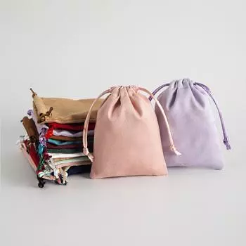 10 шт. бархатных фланелевых мешочков на шнурке, маленькие подарочные сумки для ювелирных изделий 5x7 см, 7x9 см, 8x10 см, рождественские свадебные сувениры для гостей, мешочки для конфет 13x18cm-10 PCS красный