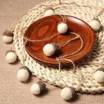 10 шт. гирлянда из войлочных желудевых шаров, войлочные желудевые украшения, осенний подвесной декор для Дня благодарения из желудей для елки с веревкой, рождественский декор для каминной доски в фермерском доме белый