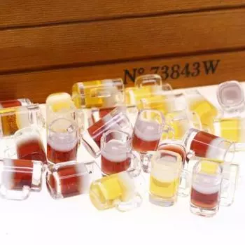 10 шт. Мини-пивная кружка для кукольного домика, акриловая кружка с имитацией пива, миниатюрная модель пивного бокала для кукольного домика, декор для микроландшафта жёлтый