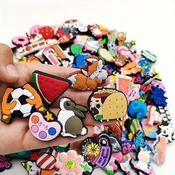 10 шт. Яркие случайные подвески для обуви из ПВХ - Декоративные аксессуары для сабо, сандалий, обуви Товары для рукоделия для женщин и мужчин - Забавные, милые 1pc random