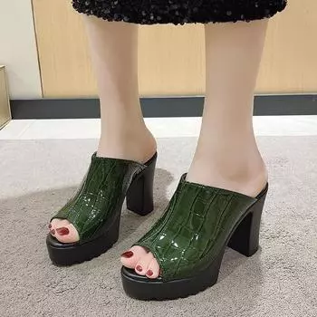 10 см сандалии тапочки женские лето 2024 новые модные лакированные кожаные туфли рыбий рот женские шлепанцы на твердой платформе 35 чёрный