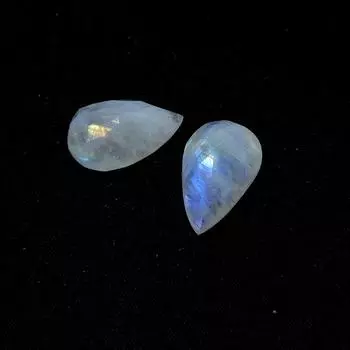 11X17MM натуральный радужный лунный камень огранки «Клетка» грушевидной формы, 2 шт., лот 16 карат. РМЛ-386