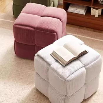 18,8 см Кубик Рубика, который можно использовать как табуретку, чтобы сидеть. белый