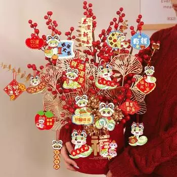 18 шт. подвесных подвесок на Новый год 2025 года. Подвеска в виде змеи, приносящая удачу. Подвеска в виде дерева с кисточками для украшения окна автомобиля. A