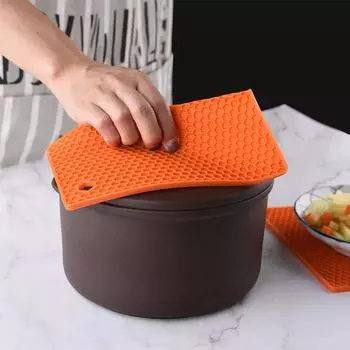 18cm Honeycomb Silicone Mat Drink Cup Coasters Heat Resistant Placemat Bowl Pad Square Non-Slip Pot Holder Kitchen Accessories 18x18cm чёрный