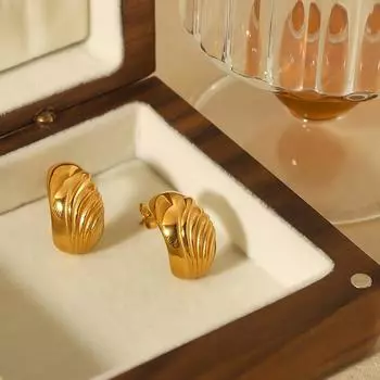 18K gold threaded bread titanium steel earrings for women s niche high-end stainless steel stud earrings 18K