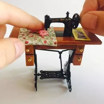 1:12 Кукольный домик Ретро швейная машина Кукольный дом Миниатюрные весы Фея Кукла Домашняя сцена из жизни 1PC