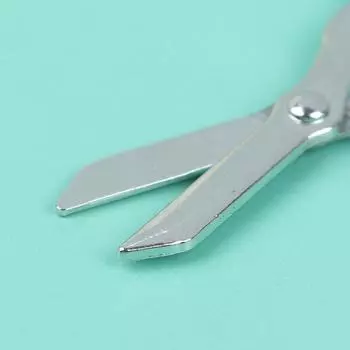 1: 12 Мини-модель кукольного домика Металлический горшок для полива Ножницы Лопата Набор садовых инструментов one size