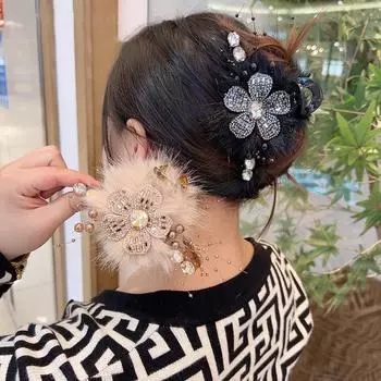 1/2 шт. Изысканные заколки для волос с цветком и пушистыми перьями для женщин и девочек, модные универсальные заколки-акула, элегантные аксессуары для волос