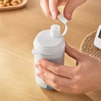 1/2 шт. Крышки для банок с газировкой с трубочкой Крышка для банки с газировкой Многоразовая крышка для стакана для питья без бисфенола А Крышки для банок с газировкой, колой, пивом 1pc белый