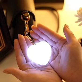 1/2 шт. Подвесной светильник для сумочки с автоматическим датчиком в форме сердца, USB-зарядка, легкий поиск предметов в сумке, декоративный светильник для кошелька 1pc Love Heart