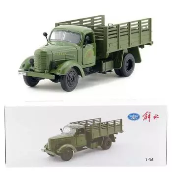 1/36 Тактический грузовик Модель сплава Литые модели военного транспорта Модель бронированного автомобиля Металлическая модель Звук и свет Детские игрушки Подарок зелёный