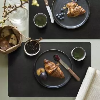 1/4/6 шт. черные квадратные салфетки из искусственной кожи, обеденный стол, коврик в скандинавском стиле, роскошные салфетки для кухни, подставки под чашки, подставка под вино 1pcs 30x45cm