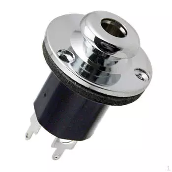 1/4 гитарный бас-эквалайзер, входные разъемы для предусилителя, детали серебристого цвета