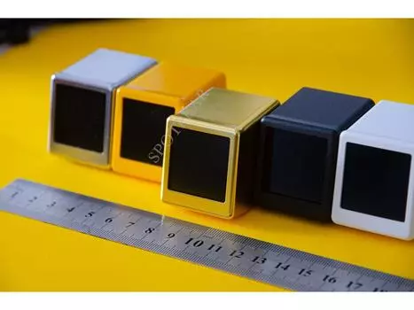 1,54-дюймовые ЖК-часы с WiFi-подсветкой и погодой — инновационный черный технический настольный дисплей белый