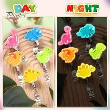 1/5 шт. держатель катушки для значка динозавра, светящийся в темноте металлический зажим, милый портативный выдвижной значок для учителя, офиса, медсестры, доктора, удостоверение личности, анти-потерянный синий