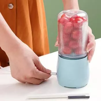 1 комплект, 260 мл, электрическая соковыжималка с зарядкой через USB, мощный двигатель, 4 лезвия, экономичная, герметичная, с закругленным корпусом, беспроводная соковыжималка, кухонный гаджет синий